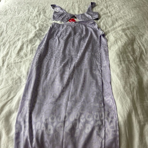 2 piece set - Picture 2 of 2